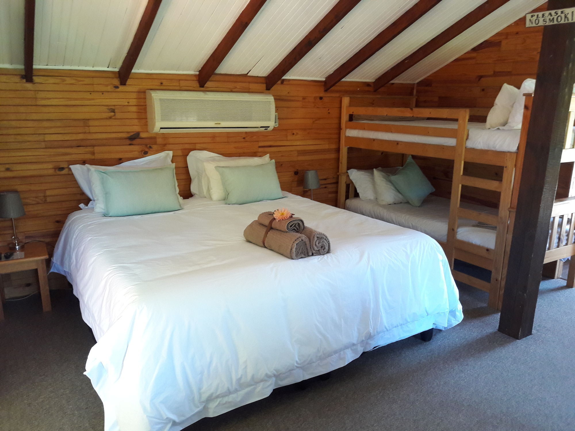 The Village Lodge Stormsrivier Extérieur photo