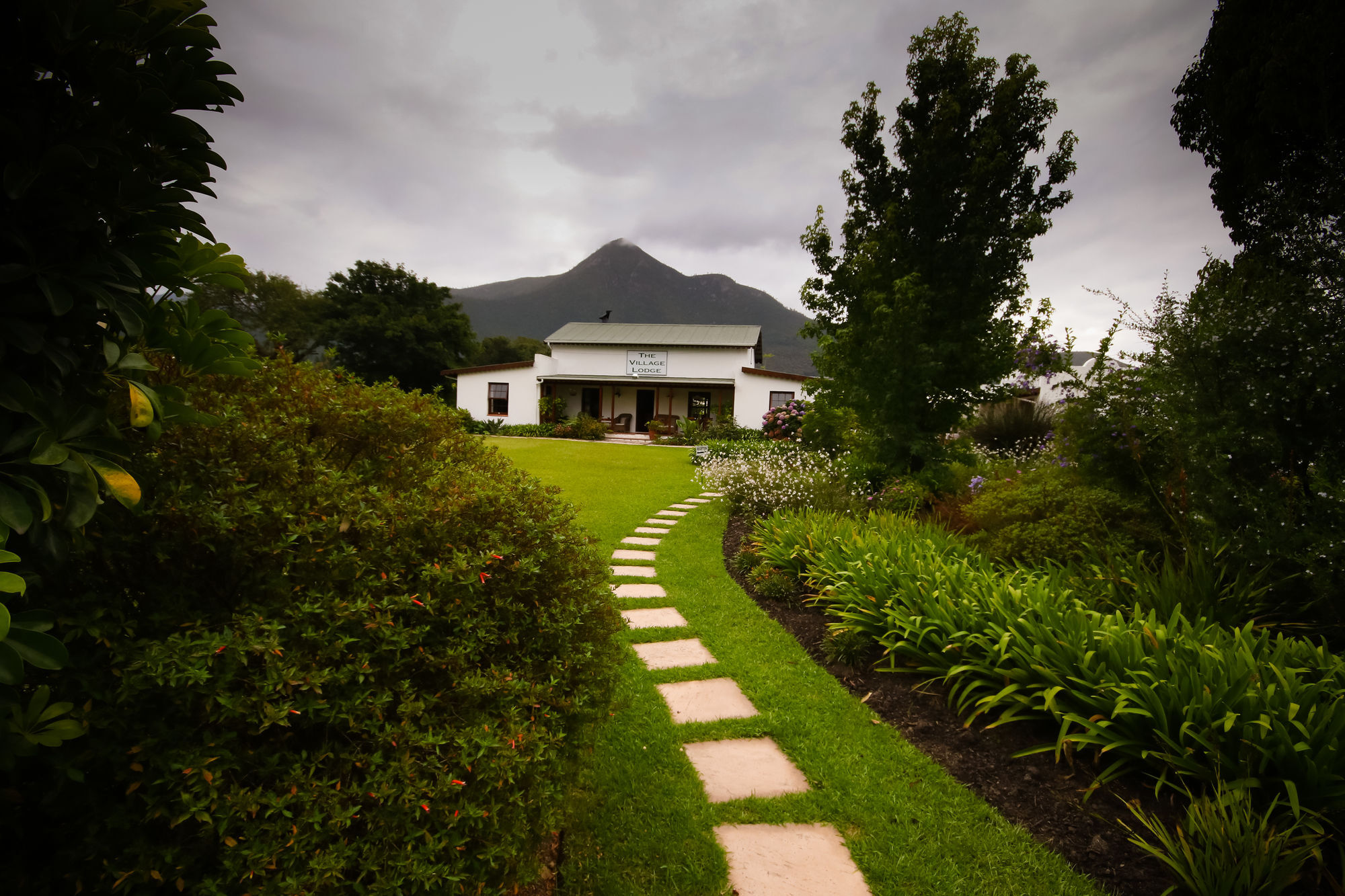 The Village Lodge Stormsrivier Extérieur photo