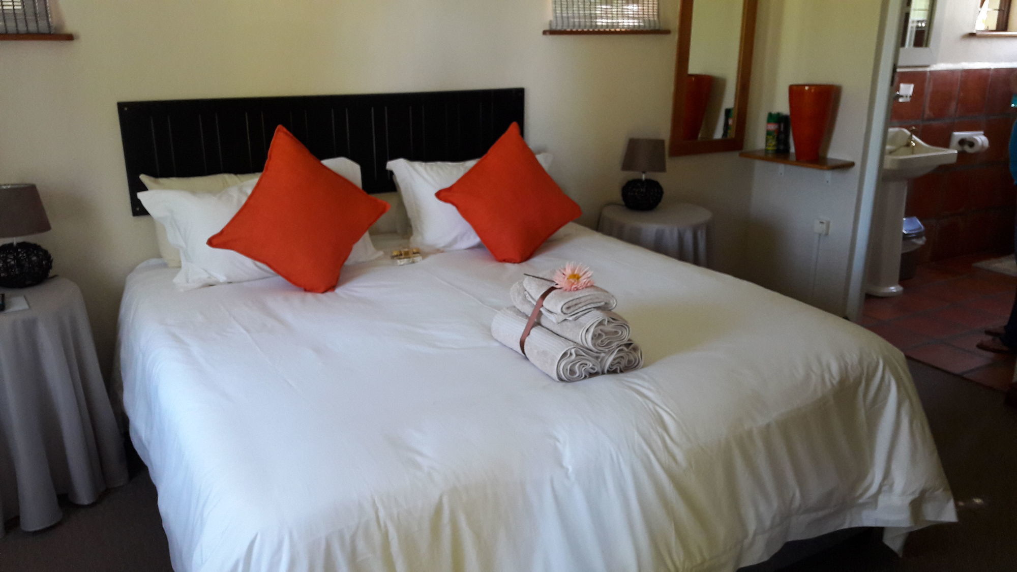 The Village Lodge Stormsrivier Extérieur photo