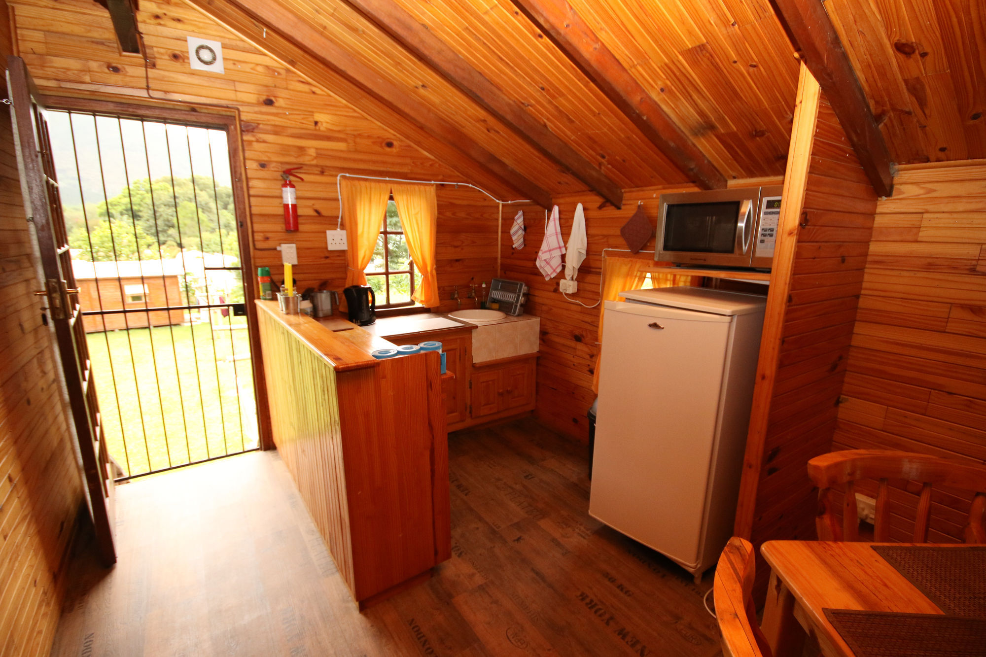 The Village Lodge Stormsrivier Extérieur photo
