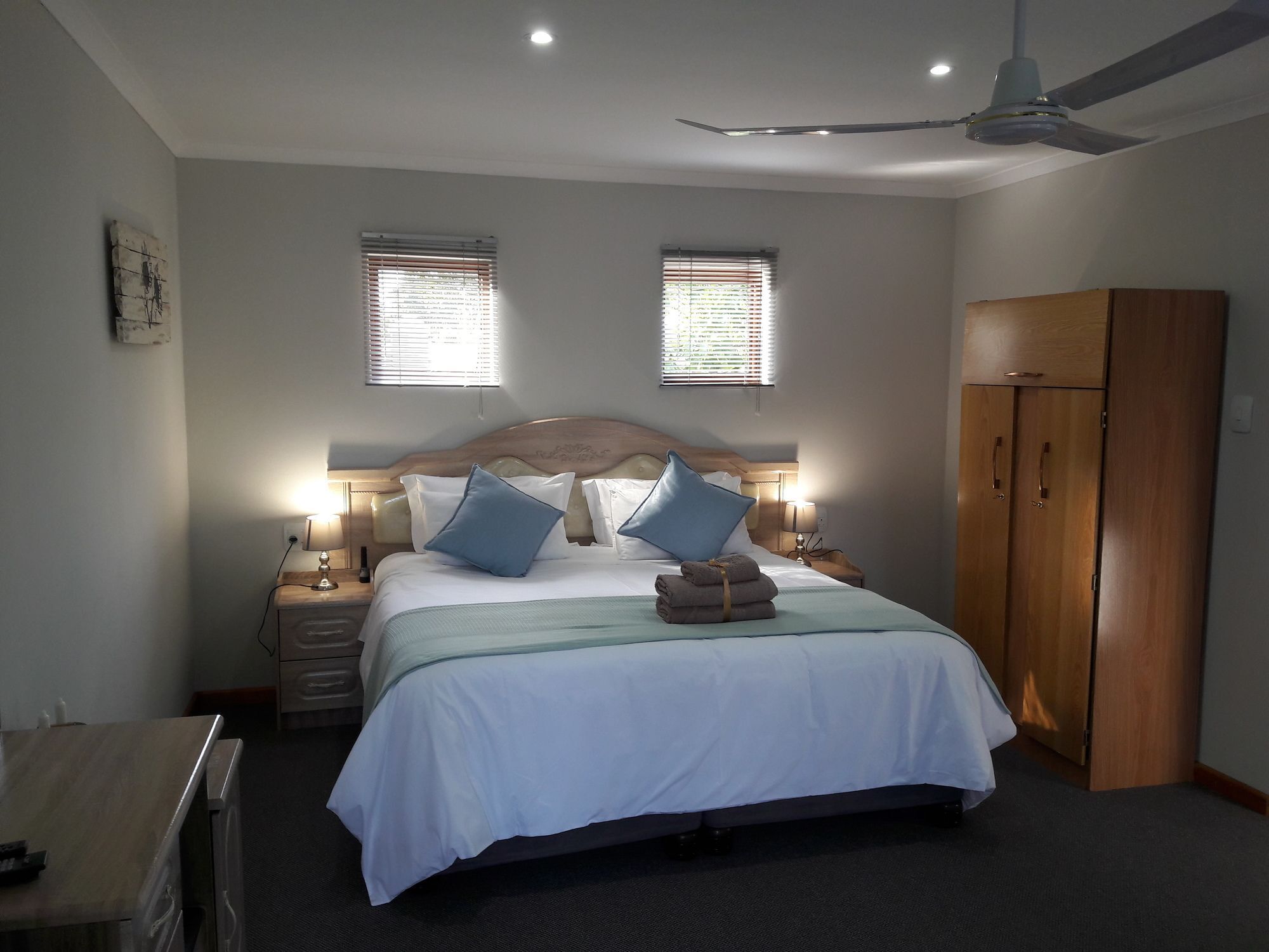 The Village Lodge Stormsrivier Extérieur photo